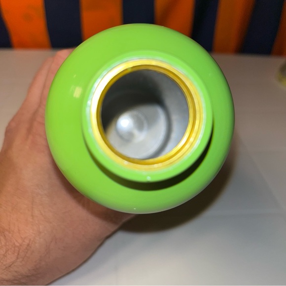 New with tag aluminum water bottle present company all over print green - Picture 3 of 7